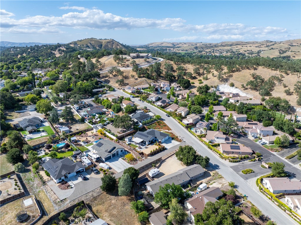8550 El Corte Road Atascadero, CA 93422 - Photo 64 of 72 an aerial view of residential houses with outdoor space