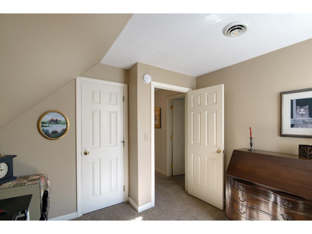 9 Osgood Road Nashua, NH 03060 - Photo 22 of 30