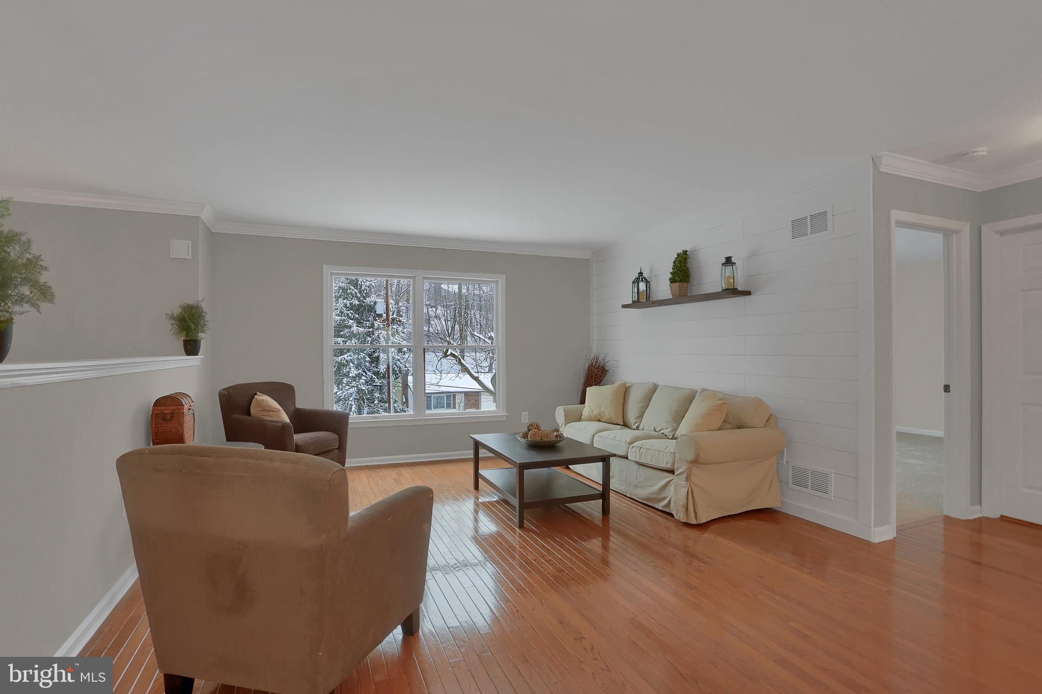 245 Tri Hill Road York, PA 17403 - Photo 3 of 23 Gallery Image 3