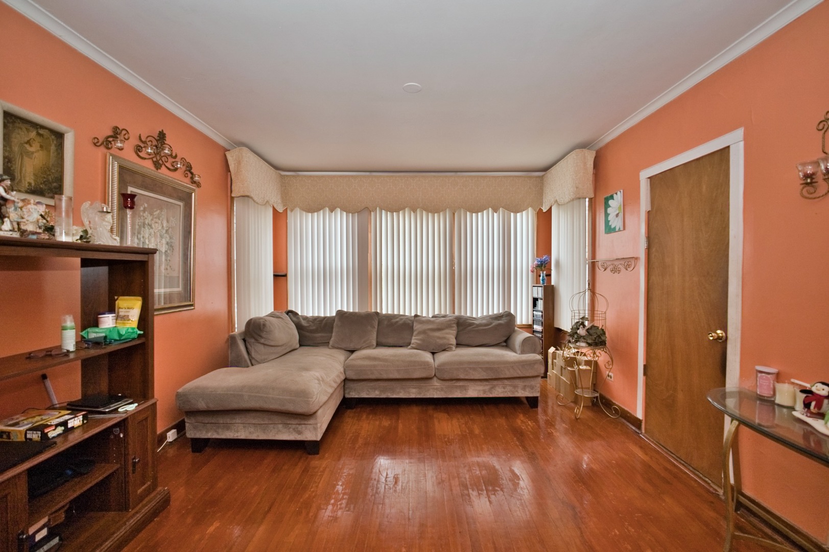 2534 North Rutherford Avenue Chicago, IL 60707 - Photo 6 of 54 Gallery Image 6