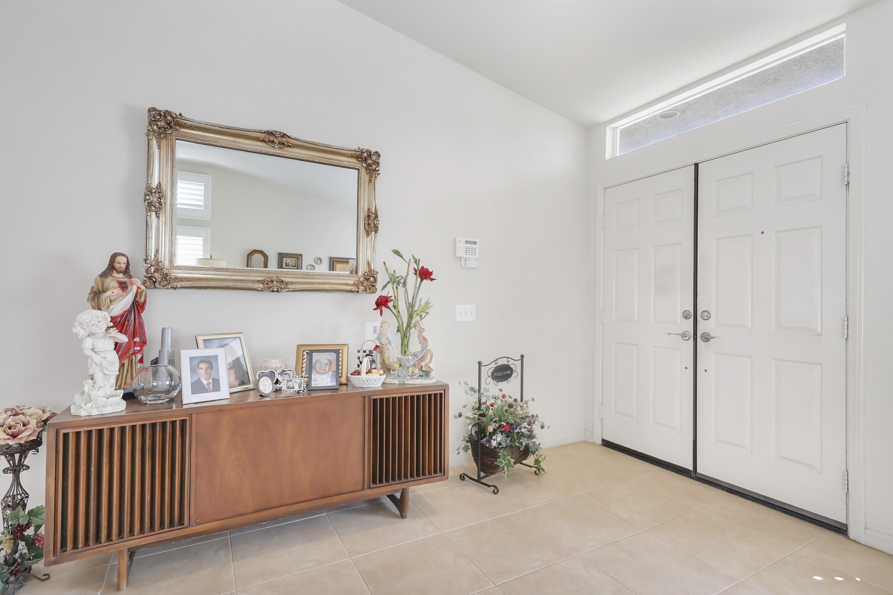 80628 Virginia Avenue Indio, CA 92201 - Photo 4 of 34 a storage room with cabinets