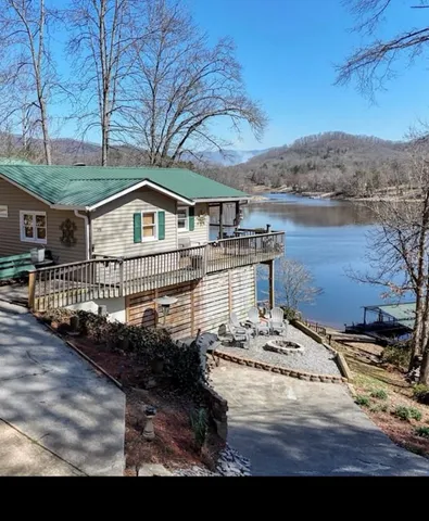 $585,000 | 398 Hidden Cove Lane, Hayesville, NC 28904