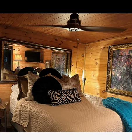 $585,000 | 398 Hidden Cove Lane, Hayesville, NC 28904