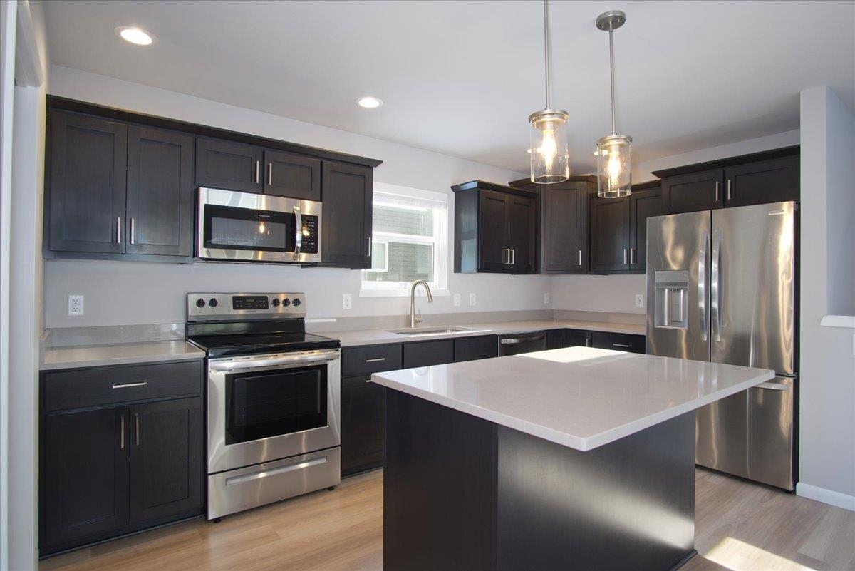 2167 Autumn Lake Madison, WI 53718 - Photo 5 of 28