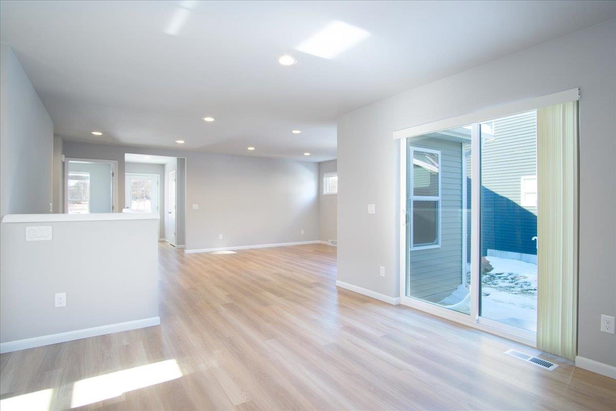 2167 Autumn Lake Madison, WI 53718 - Photo 9 of 28