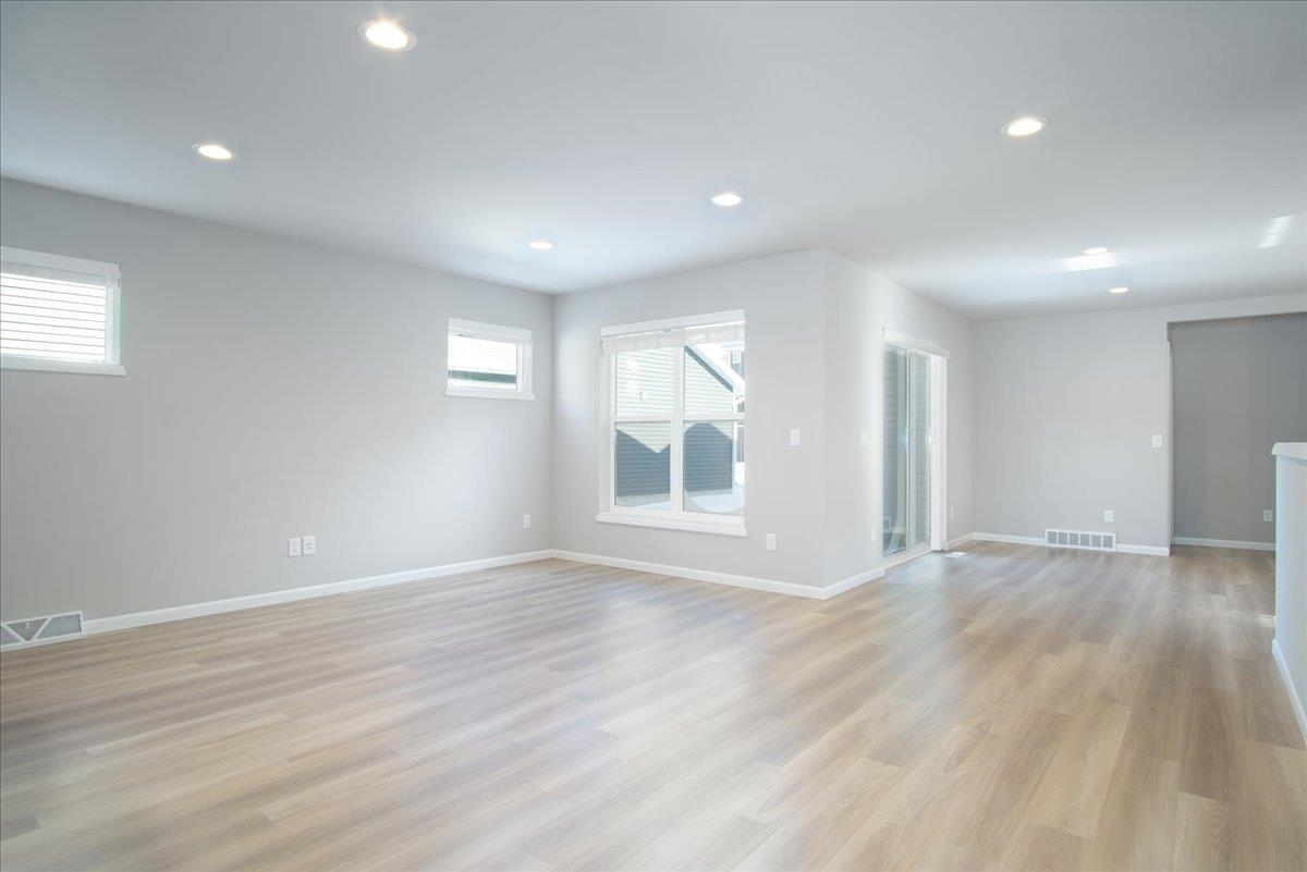 2167 Autumn Lake Madison, WI 53718 - Photo 10 of 28