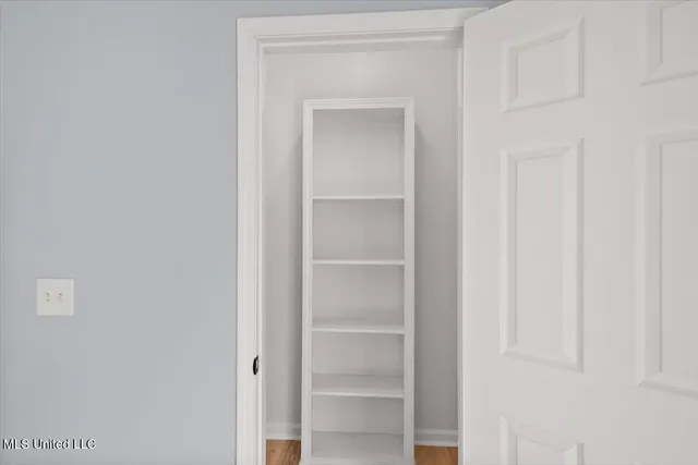 $275,000 | 1042 Bayridge Drive, Jackson, MS 39211