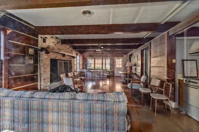 $275,000 | 1042 Bayridge Drive, Jackson, MS 39211