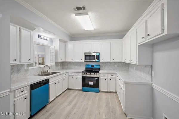 $265,000 | 1042 Bayridge Drive, Jackson, MS 39211