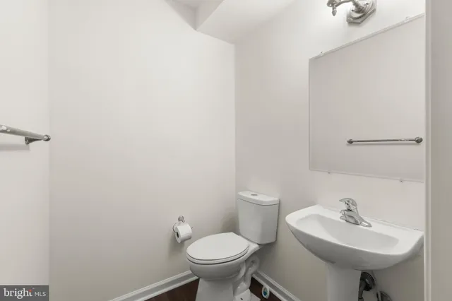 $299,000 | 19 Coachlight Drive, Sicklerville, NJ 08081