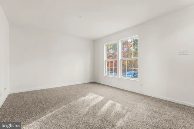 $299,000 | 19 Coachlight Drive, Sicklerville, NJ 08081