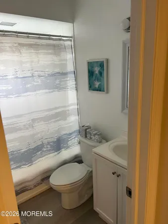 $1,600 | 1804 Grand Central Avenue, Unit 201, Lavallette, NJ 08735