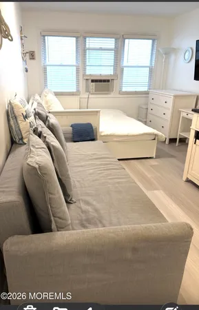 $1,600 | 1804 Grand Central Avenue, Unit 201, Lavallette, NJ 08735