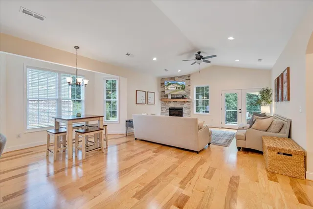 $374,900 | 1290 Trafalgar Drive, Roanoke, VA 24019