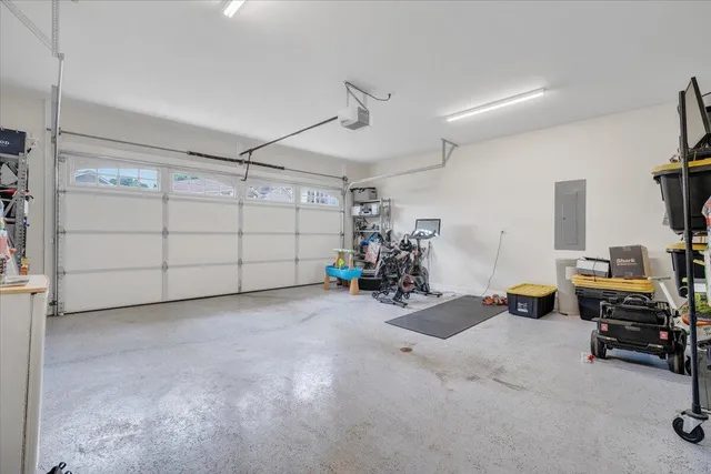 $374,900 | 1290 Trafalgar Drive, Roanoke, VA 24019