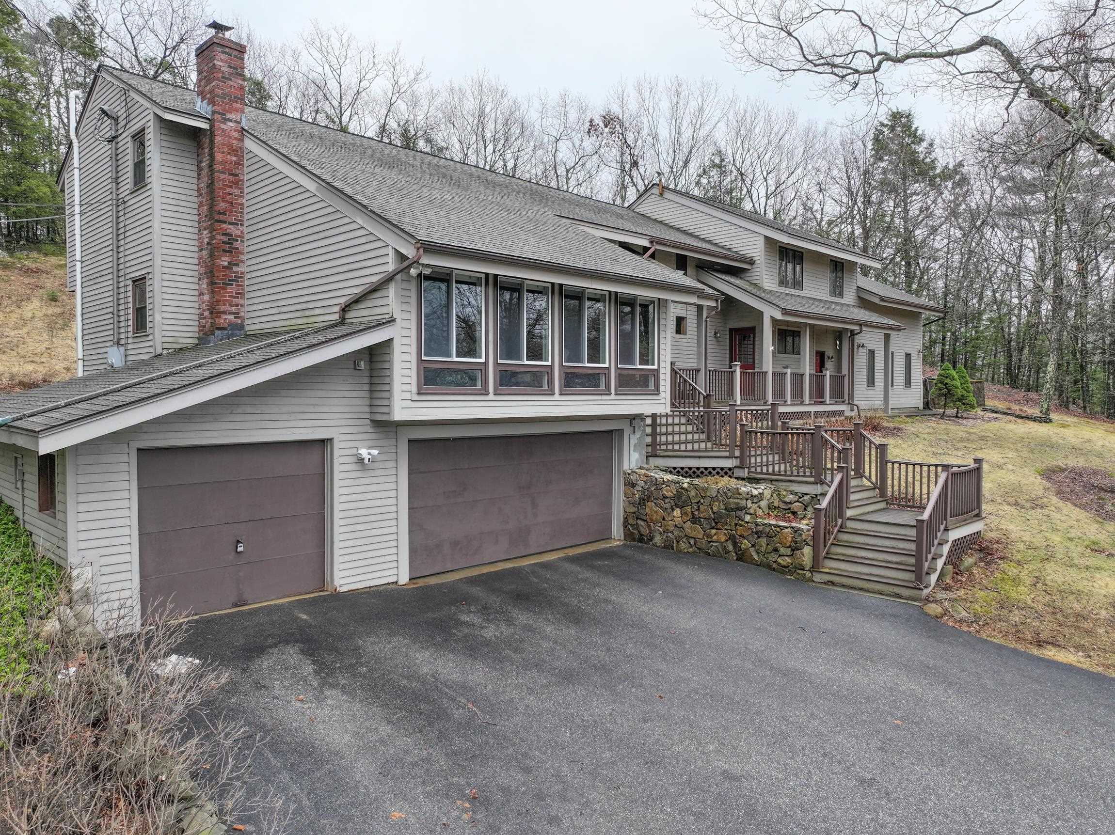 8 Hillside Road Kingston, NH 03848 - Photo 2 of 43 Gallery Image 2