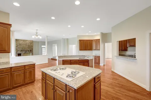 $2,300,000 | 9906 Hessick Court, Great Falls, VA 22066