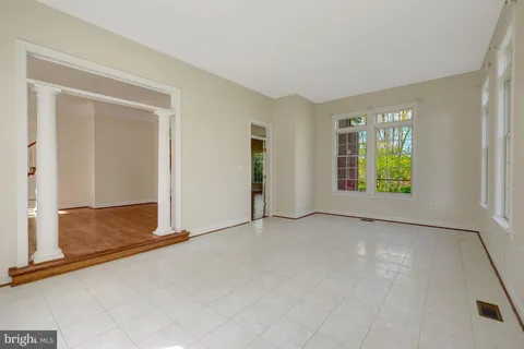 $2,300,000 | 9906 Hessick Court, Great Falls, VA 22066