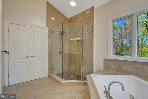 $2,300,000 | 9906 Hessick Court, Great Falls, VA 22066