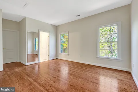 $2,300,000 | 9906 Hessick Court, Great Falls, VA 22066