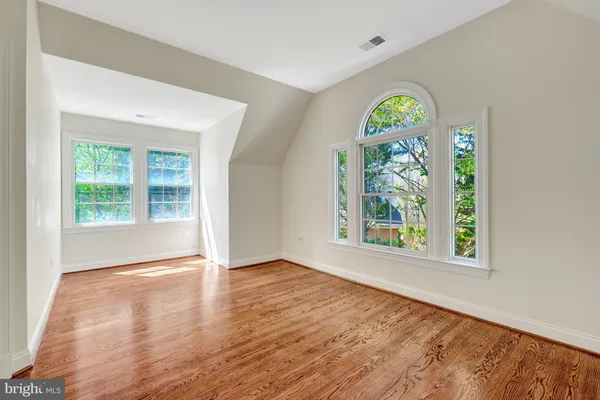 $2,300,000 | 9906 Hessick Court, Great Falls, VA 22066