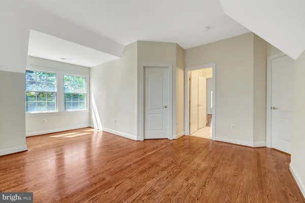 $2,300,000 | 9906 Hessick Court, Great Falls, VA 22066