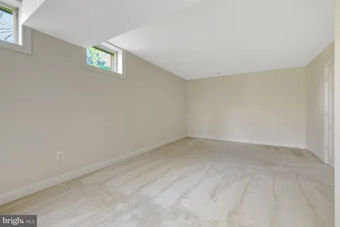 $2,300,000 | 9906 Hessick Court, Great Falls, VA 22066