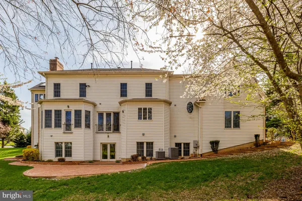 $2,300,000 | 9906 Hessick Court, Great Falls, VA 22066
