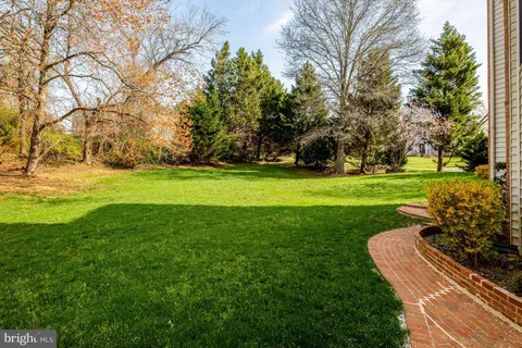 $2,300,000 | 9906 Hessick Court, Great Falls, VA 22066
