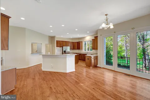 $2,300,000 | 9906 Hessick Court, Great Falls, VA 22066