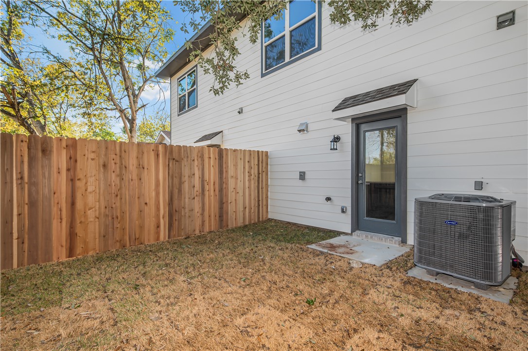 601 West 24th Street, Unit 112 Bryan, TX 77803 - Photo 16 of 17