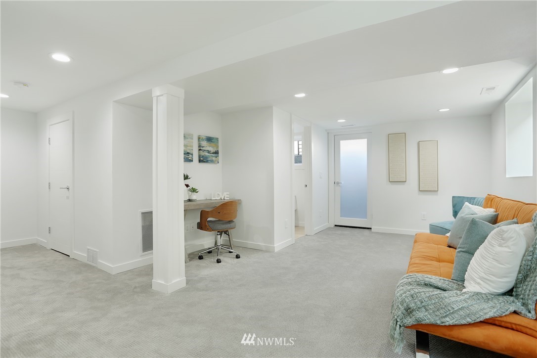 934 North 78th Street Seattle, WA 98103 - Photo 16 of 19 Gallery Image 16