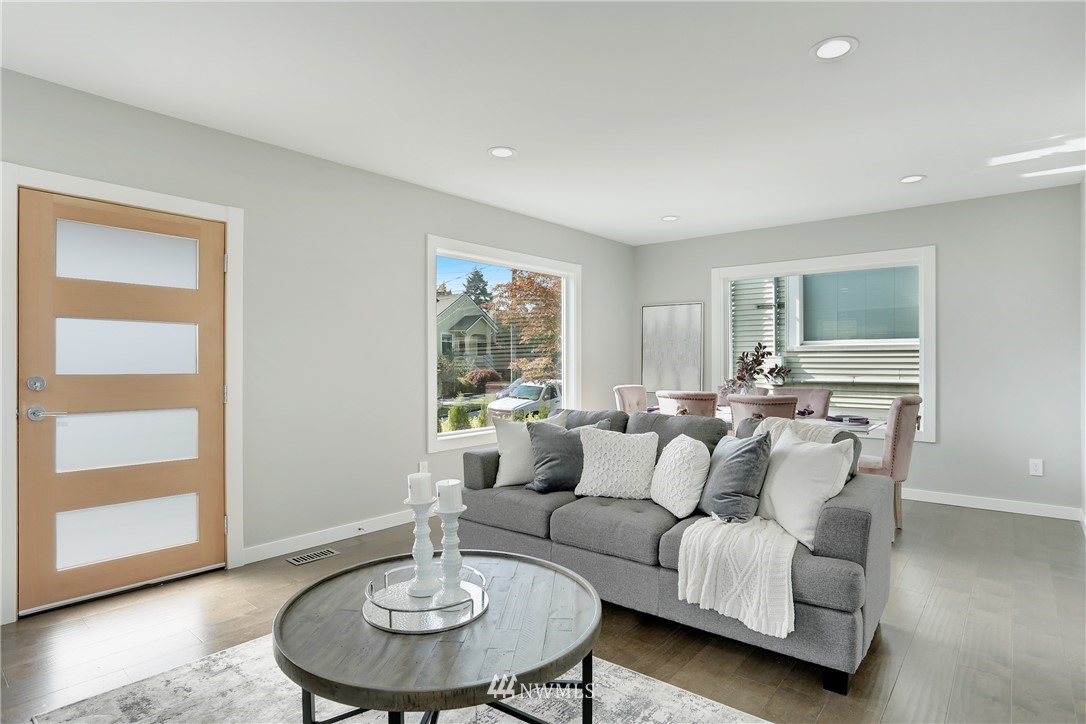 934 North 78th Street Seattle, WA 98103 - Photo 5 of 19 Gallery Image 5