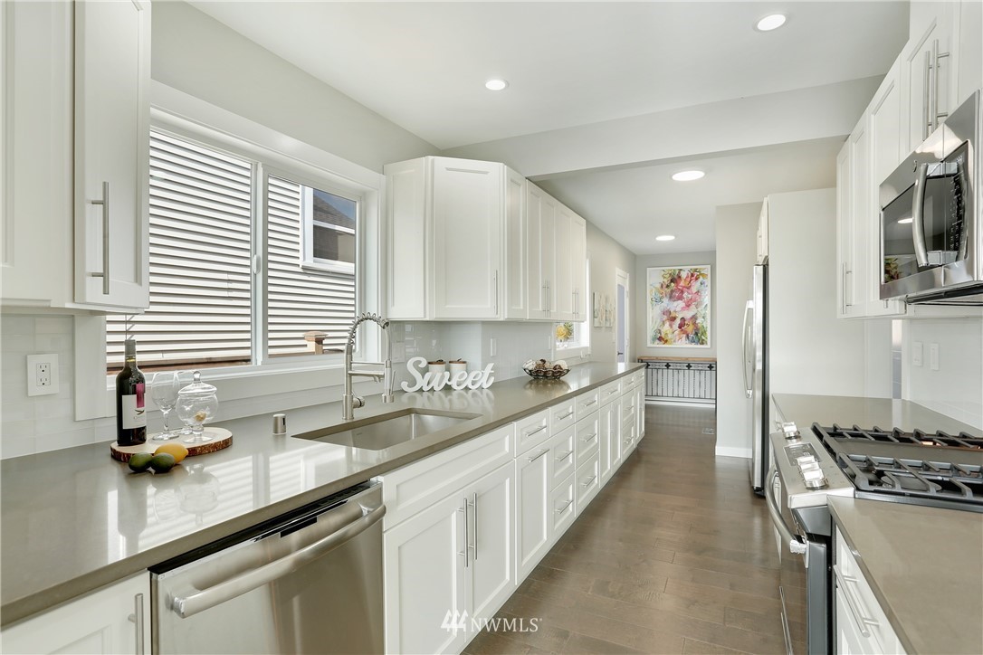 934 North 78th Street Seattle, WA 98103 - Photo 7 of 19 Gallery Image 7