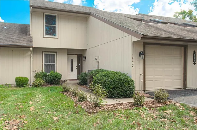 $253,950 | 12225 Charlotte Street, Kansas City, MO 64146