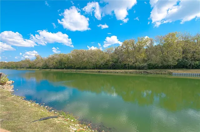 $253,950 | 12225 Charlotte Street, Kansas City, MO 64146