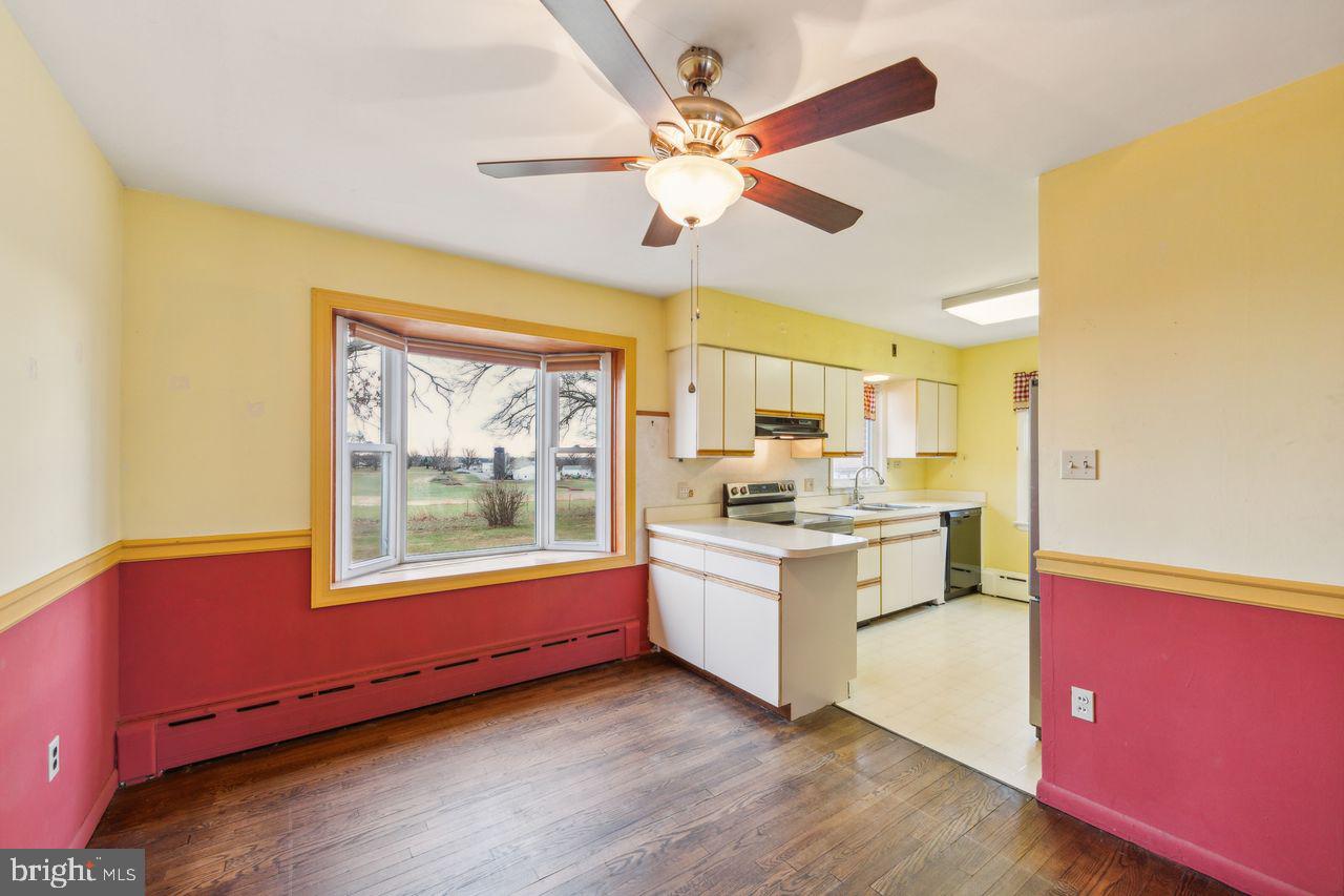 131 Bollinger Road Downingtown, PA 19335 - Photo 7 of 37 Dining Rm into the Kitchen