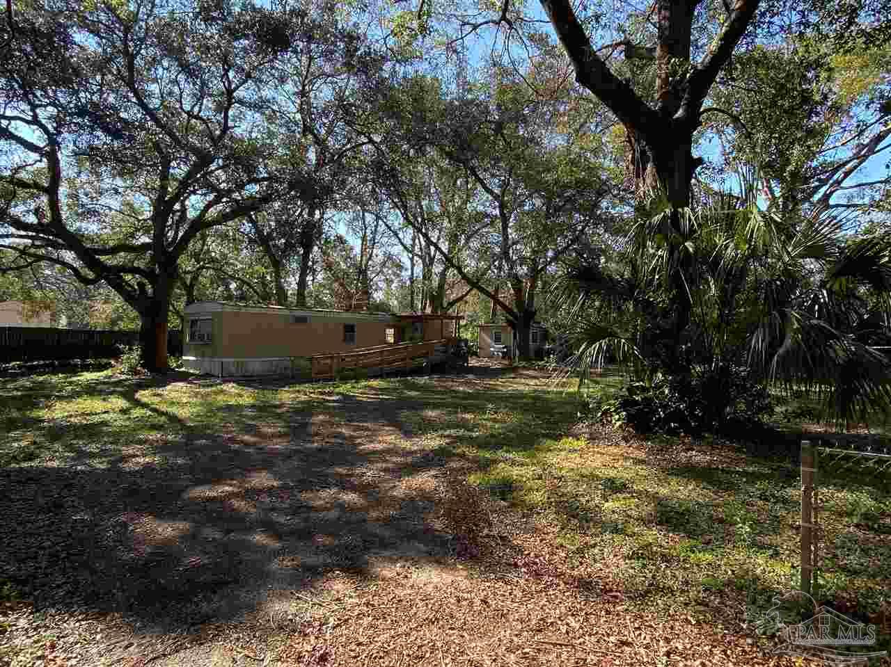 81 West Pinestead Road Pensacola, FL 32503 - Photo 4 of 7 Gallery Image 4