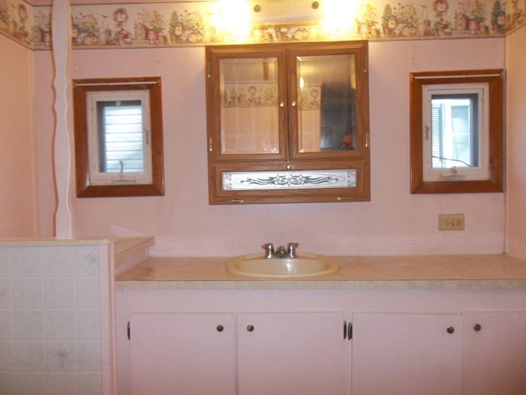 557 Southwest Cutoff, Unit 76 Worcester, MA 01607 - Photo 15 of 19