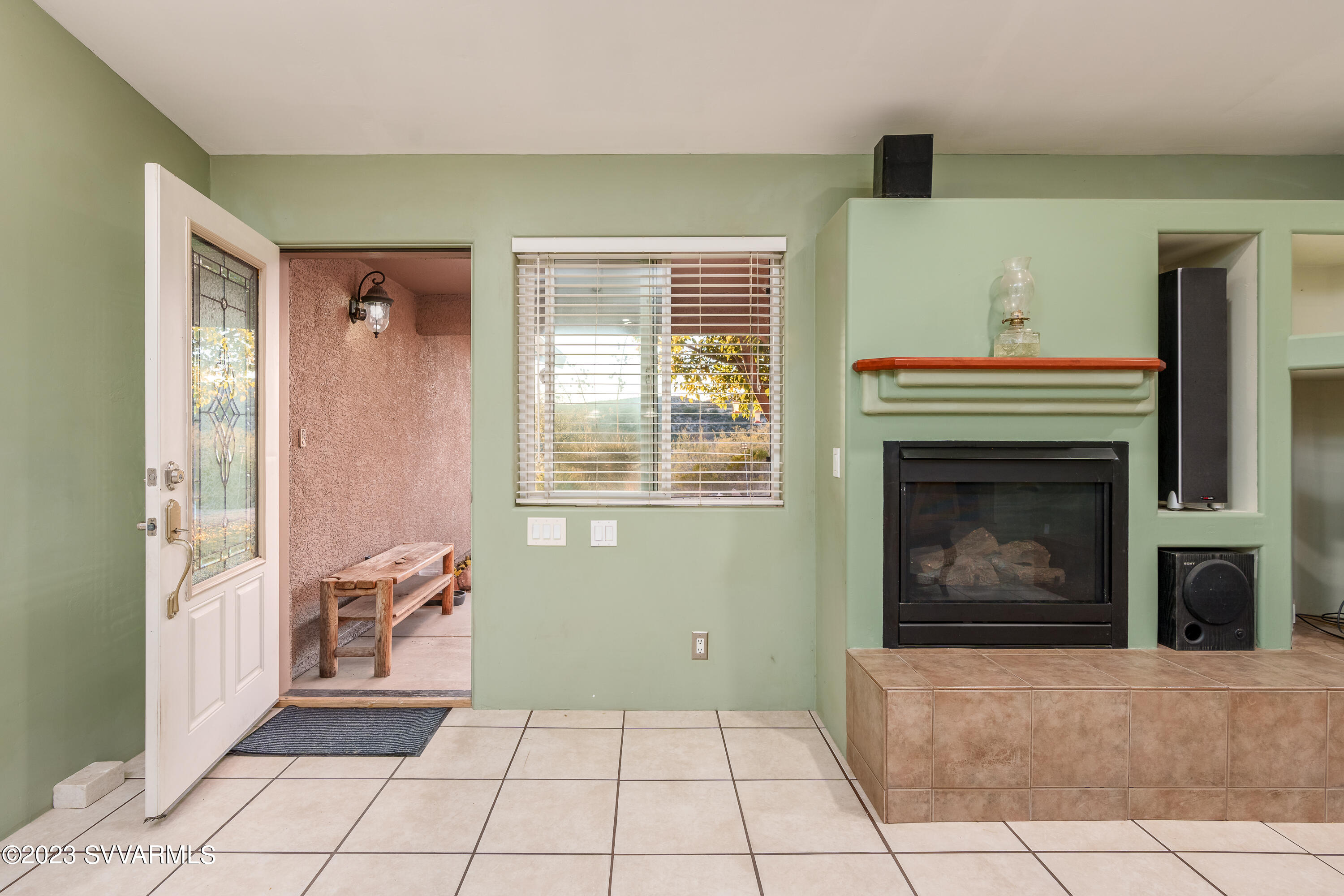 1055 Reay Road Rimrock, AZ 86335 - Photo 7 of 34 a living room with furniture and a fireplace