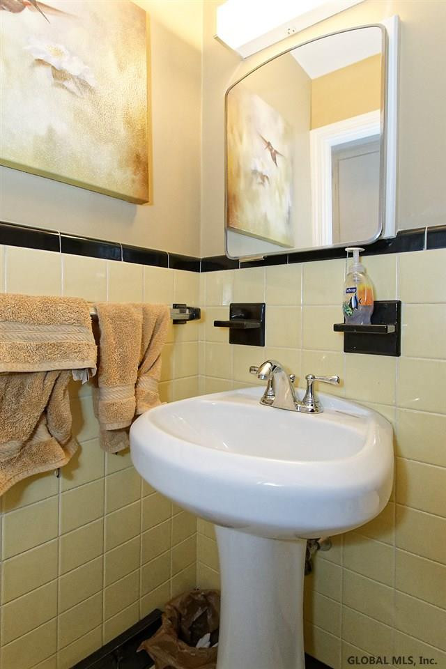 1165 Ruffner Road Niskayuna, NY 12309 - Photo 31 of 38 Photo 31