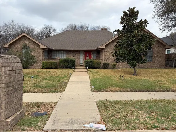 $279,999 | 507 Martindale Drive, Lancaster, TX 75146