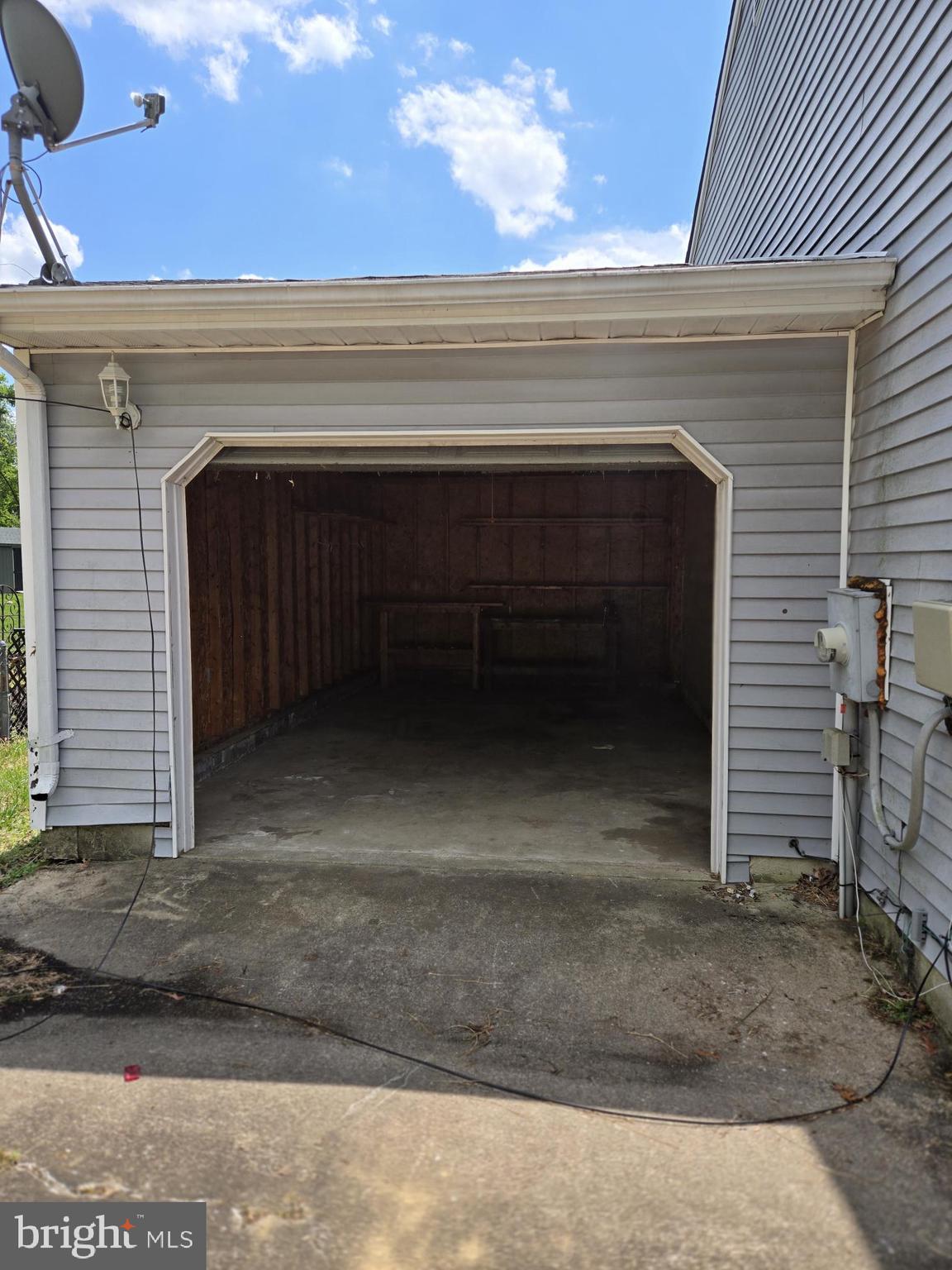 8510 Schultz Road Clinton, MD 20735 - Photo 13 of 16 Spacious garage with potential.