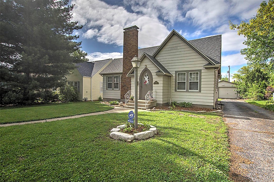 1935 West Forest Avenue Decatur, IL 62522 - Photo 6 of 22
