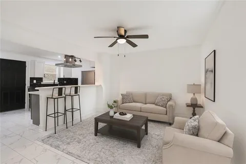 $175,000 | 2410 Baronne Street, Unit B, New Orleans, LA 70113