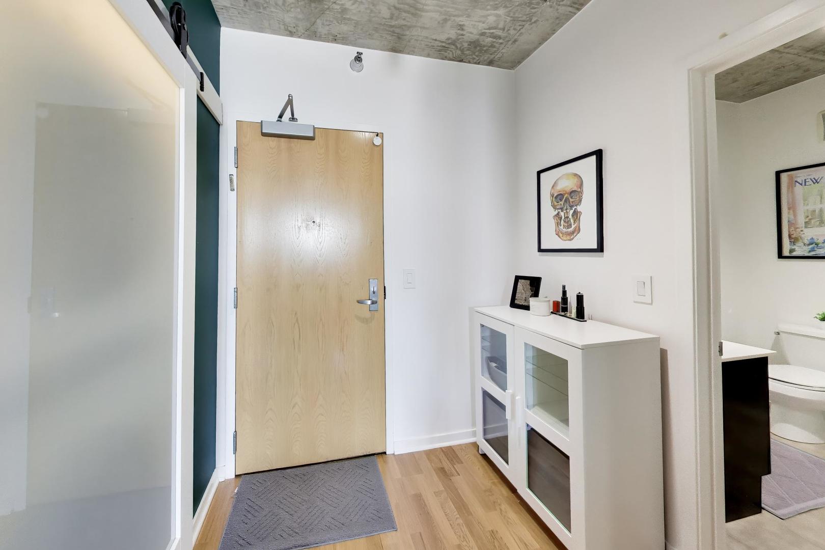 611 South Wells Street, Unit 2204 Chicago, IL 60607 - Photo 6 of 33