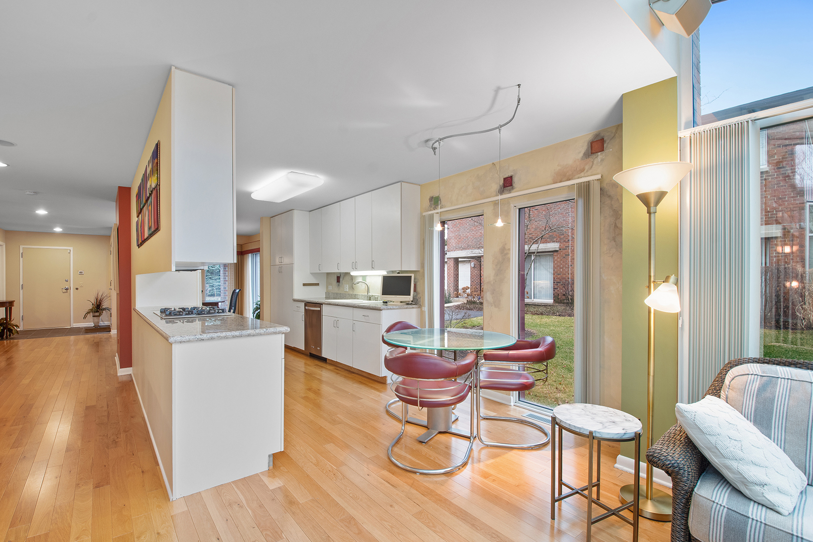 507 Kelburn Road Deerfield, IL 60015 - Photo 6 of 26 a living room with furniture and a wooden floor
