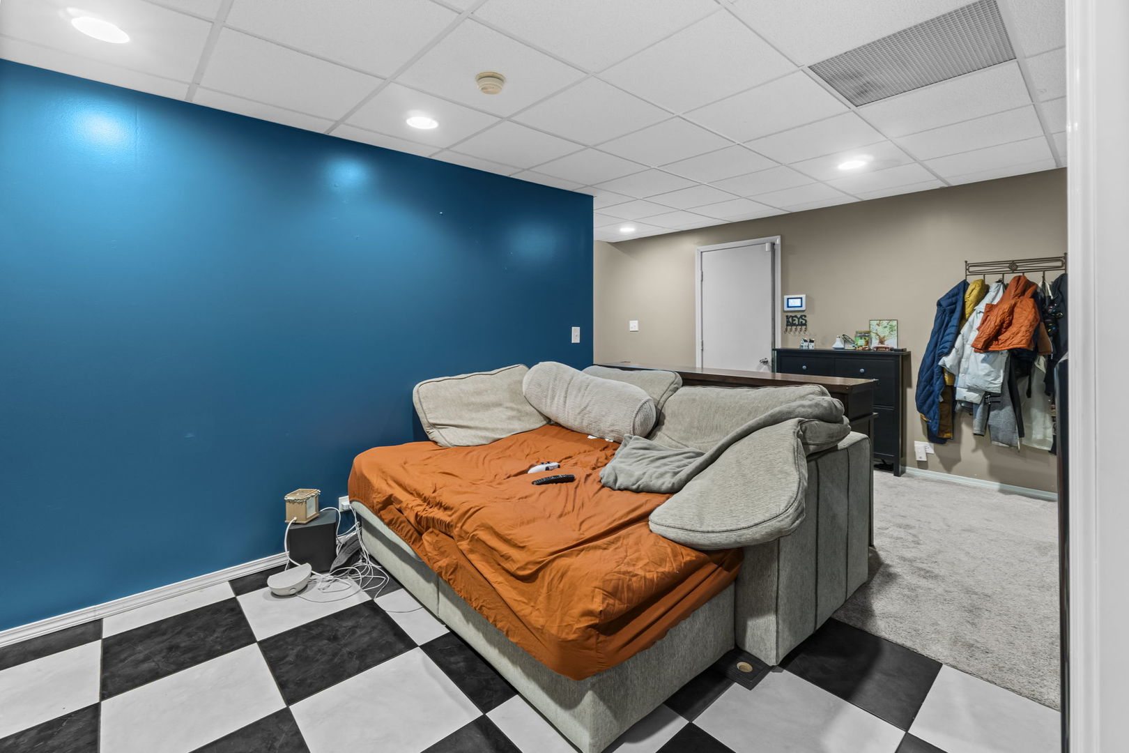 902 Spring Beach Way Cary, IL 60013 - Photo 25 of 38 Gallery Image 25