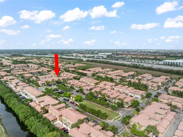 $4,000 | 14721 Southwest 13 Street, Pembroke Pines, FL 33027
