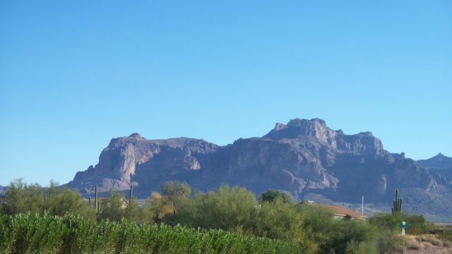 886 North Starr Road, Unit 1 Apache Junction, AZ 85119 - Photo 5 of 13 Mountain View